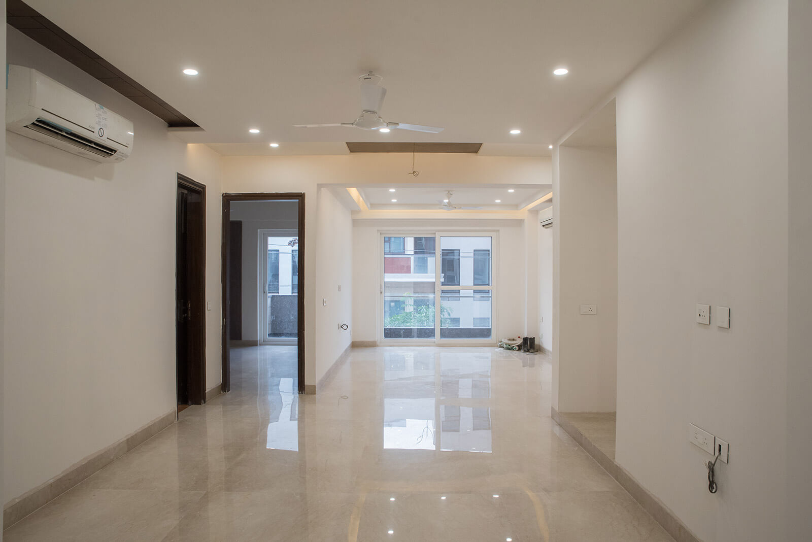 4 BHK Floor Sale Defence Colony Delhi